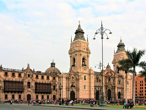 Peru tours rond reis itineraries Lima