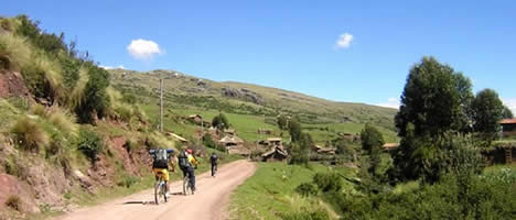 Mountainbiken in Maras en Moray