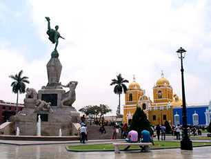 Passeio pela Cidade de Trujillo